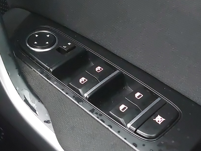 Used Kia XCeed 2023 for sale - 77433479: Photo 17