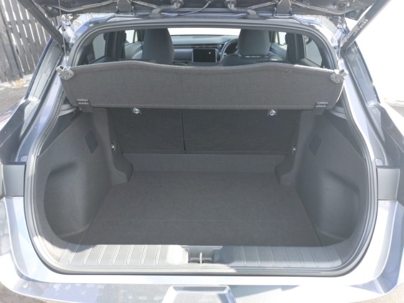 Used Lexus LBX 2024 for sale - 77947464: Photo 8