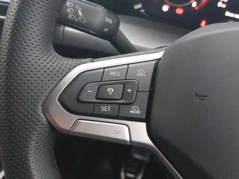 Used Volkswagen Golf 2024 for sale - 77392990: Photo 15