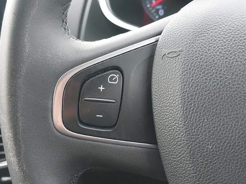 Used Renault Clio 2018 for sale - 77197752: Photo 15