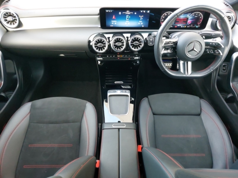 Used Mercedes-Benz CLA 2024 for sale - 76860448: Photo 2