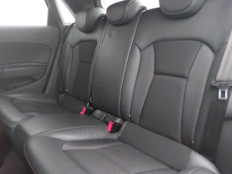 Used Audi A1 2015 for sale - 76613875: Photo 6