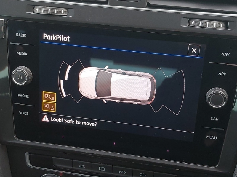 Used Volkswagen Golf 2019 for sale - 76450904: Photo 10