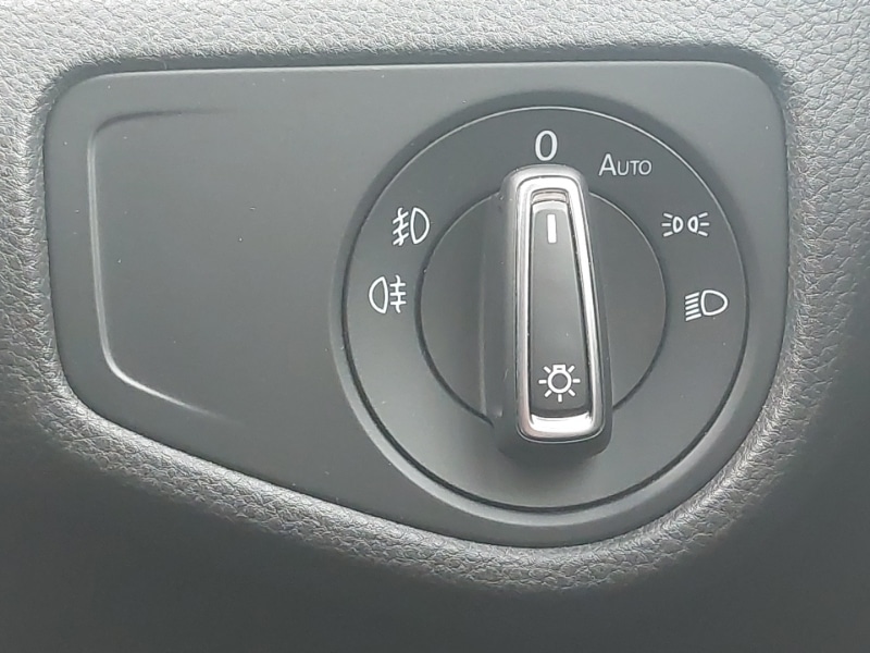 Used Volkswagen Golf 2019 for sale - 76450904: Photo 14