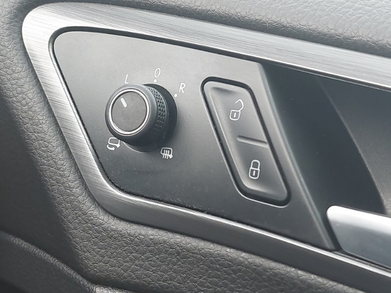 Used Volkswagen Golf 2019 for sale - 76450904: Photo 15