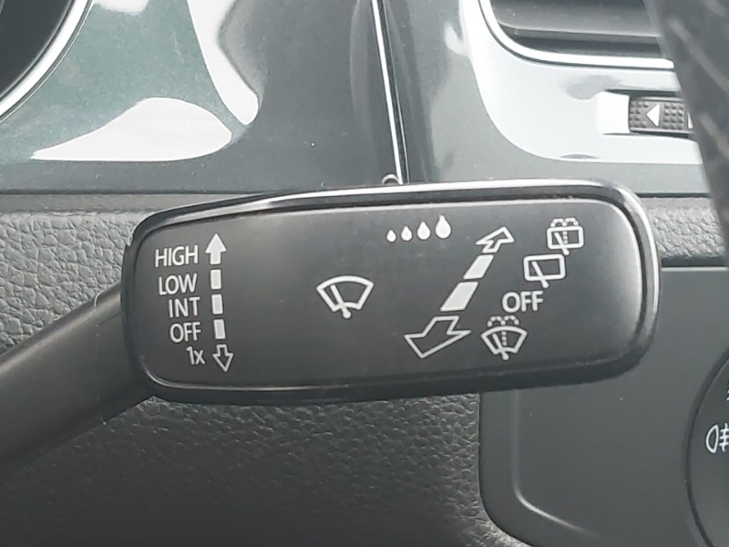 Used Volkswagen Golf 2019 for sale - 76450904: Photo 18