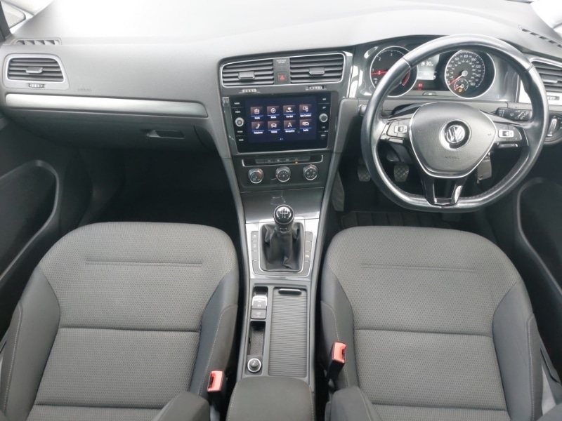Used Volkswagen Golf 2019 for sale - 76450904: Photo 2