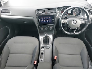 Used Volkswagen Golf 2019 for sale - 76450904: Photo