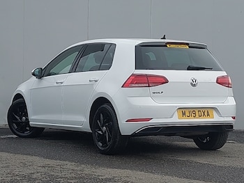 Used Volkswagen Golf 2019 for sale - 76450904: Photo