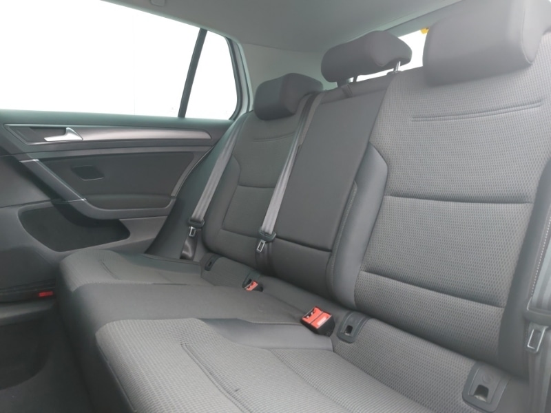 Used Volkswagen Golf 2019 for sale - 76450904: Photo 6