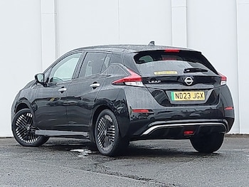 Used Nissan Leaf 2023 for sale - 76880105: Photo