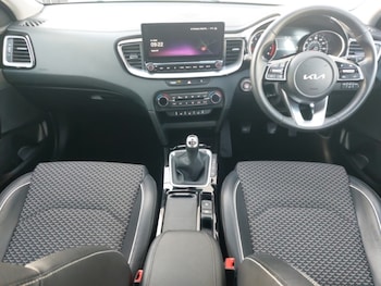 Used Kia XCeed 2023 for sale - 75828136: Photo