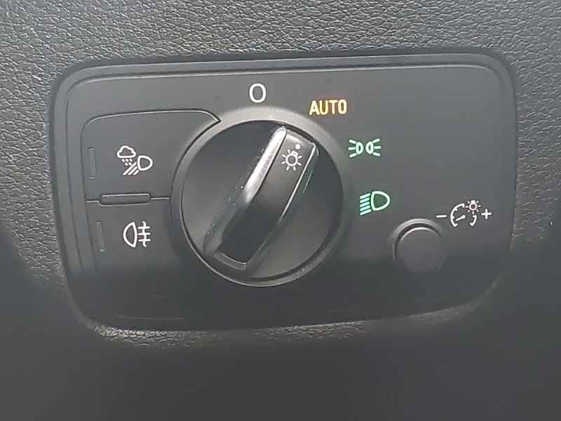 Used Audi Q2 2019 for sale - 76543637: Photo 12