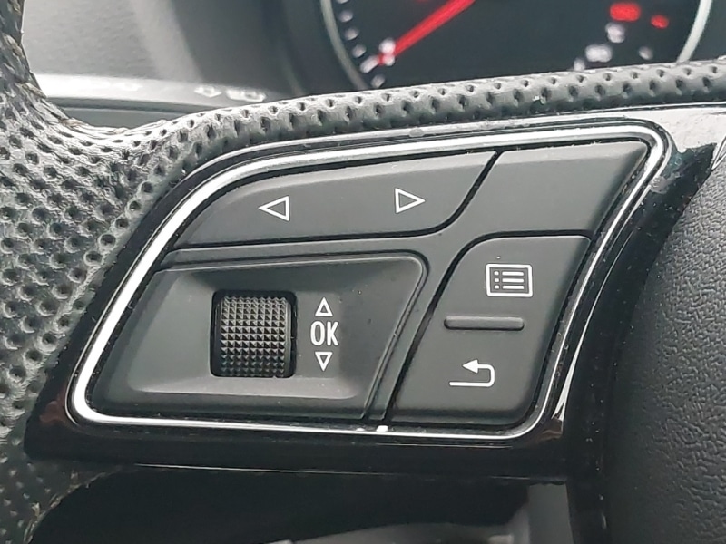 Used Audi Q2 2019 for sale - 76543637: Photo 13