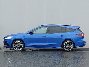 Used Ford Focus 2022 for sale - 77476010: Photo