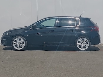 Used Peugeot 308 2019 for sale - 78523101: Photo