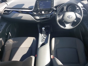 Used Toyota C-HR 2021 for sale - 78861036: Photo
