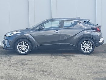 Used Toyota C-HR 2021 for sale - 78861036: Photo