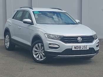 Used Volkswagen T-Roc 2018 for sale - 78928609: Photo