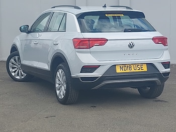 Used Volkswagen T-Roc 2018 for sale - 78928609: Photo