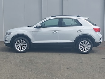 Used Volkswagen T-Roc 2018 for sale - 78928609: Photo