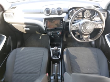 Used Suzuki Swift 2021 for sale - 77964351: Photo