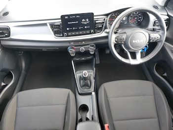 Used Kia Rio 2023 for sale - 76054200: Photo 2
