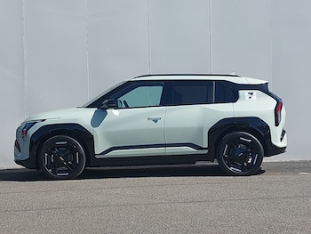 Used Kia EV3 2025 for sale - 77165272: Photo