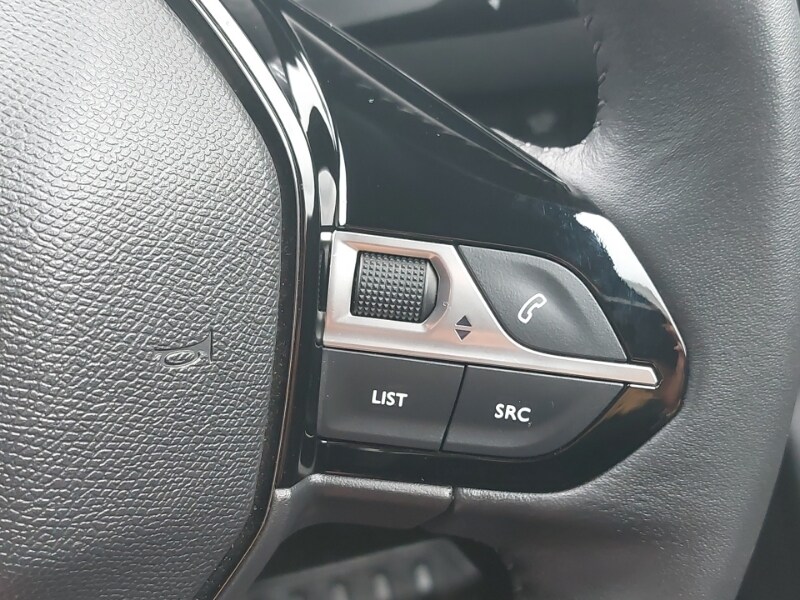 Used Peugeot 2008 2023 for sale - 77708015: Photo 17