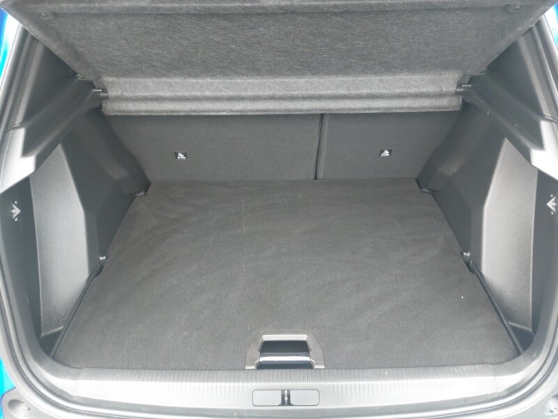 Used Peugeot 2008 2023 for sale - 77708015: Photo 8