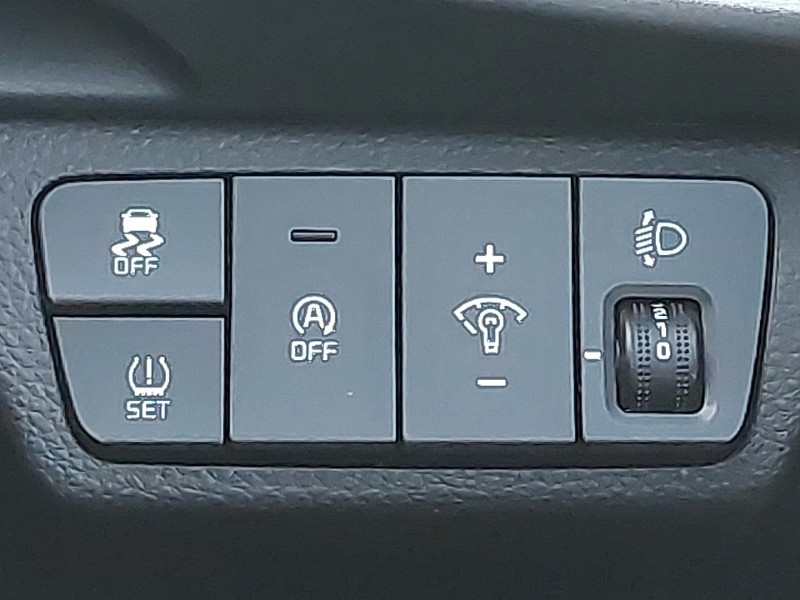 Used Kia Stonic 2023 for sale - 77173655: Photo 16