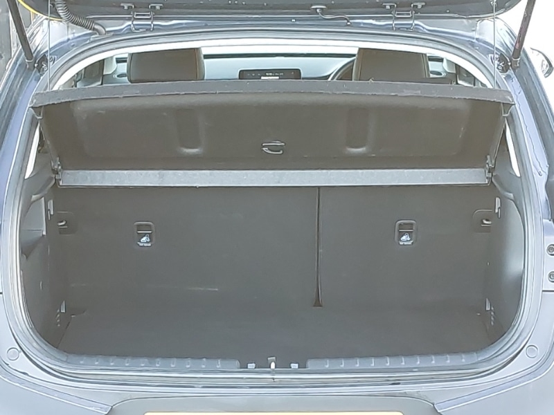 Used Kia Stonic 2023 for sale - 77173655: Photo 8