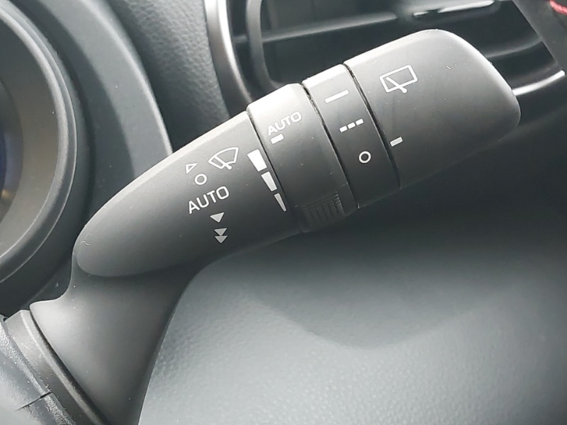 Used Toyota Yaris 2023 for sale - 76860456: Photo 15