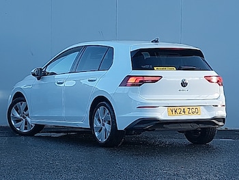 Used Volkswagen Golf 2024 for sale - 77324810: Photo