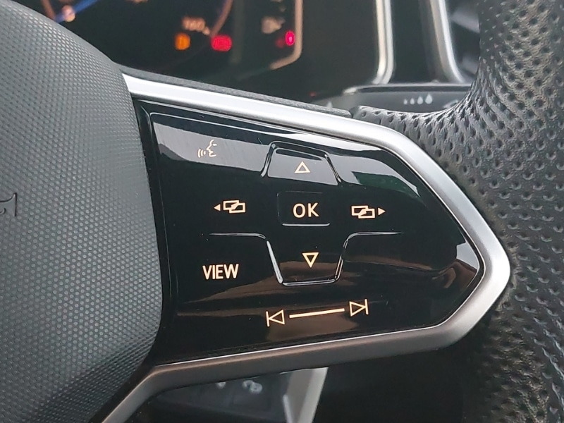 Used Volkswagen T-Roc 2023 for sale - 77085679: Photo 16