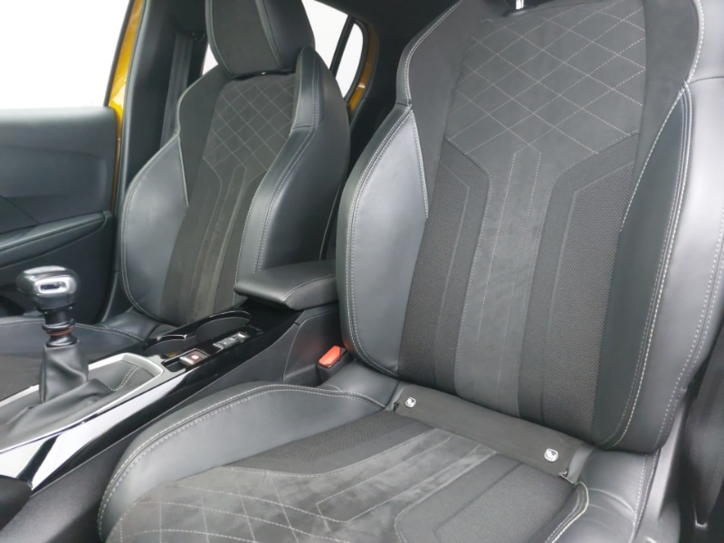 Used Peugeot 208 2022 for sale - 76683732: Photo 5