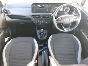 Used Hyundai i10 2022 for sale - 76779328: Photo