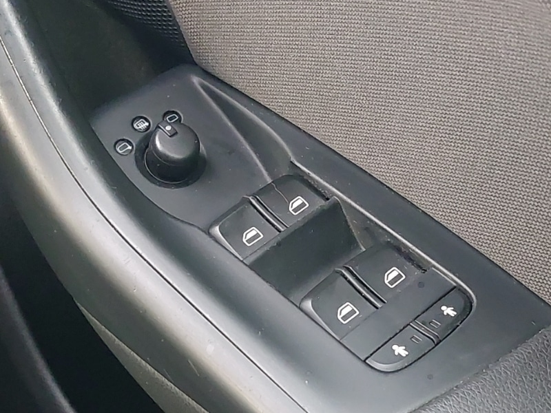 Used Audi Q3 2014 for sale - 76427394: Photo 17