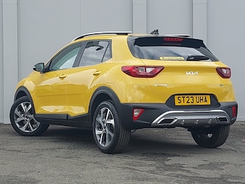 Used Kia Stonic 2023 for sale - 79368125: Photo