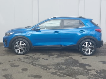 Used Kia Stonic 2023 for sale - 79411738: Photo