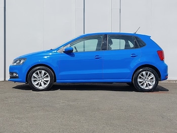 Used Volkswagen Polo 2015 for sale - 79286643: Photo