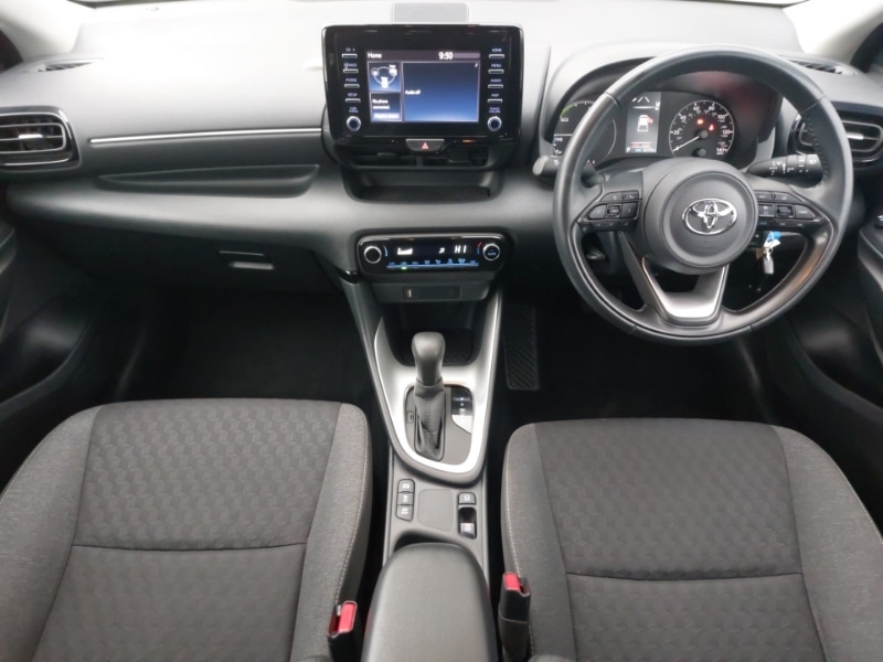 Used Toyota Yaris 2022 for sale - 76906804: Photo 2