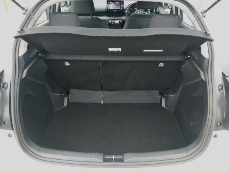 Used Toyota Yaris 2022 for sale - 76906804: Photo 8