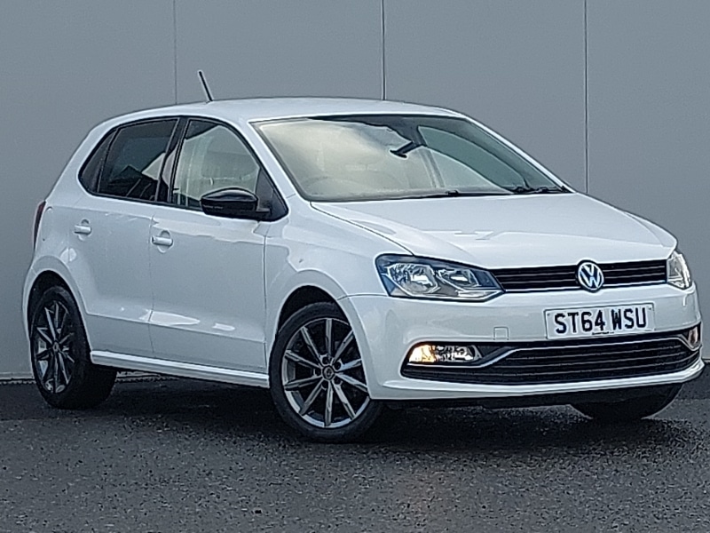 Used Volkswagen Polo 2015 for sale - 76325483: Photo 1