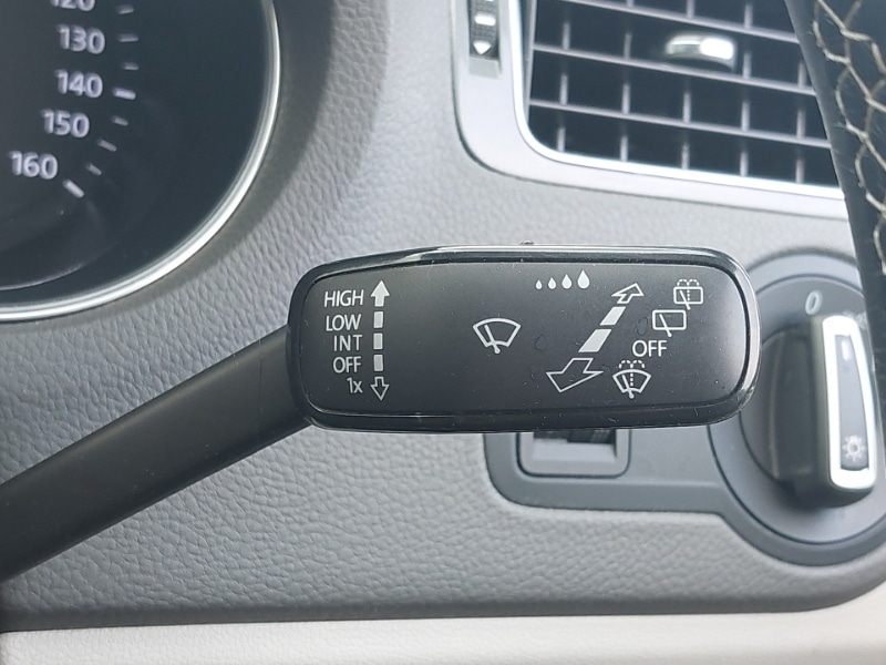 Used Volkswagen Polo 2015 for sale - 76325483: Photo 15