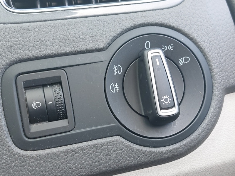 Used Volkswagen Polo 2015 for sale - 76325483: Photo 18