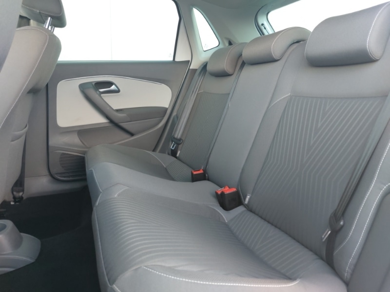 Used Volkswagen Polo 2015 for sale - 76325483: Photo 6
