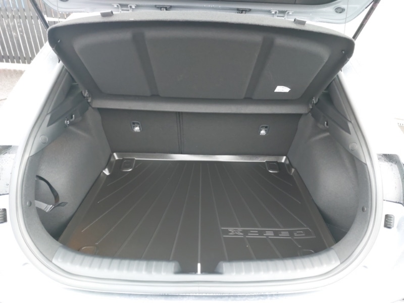 Used Kia XCeed 2025 for sale - 76669557: Photo 8