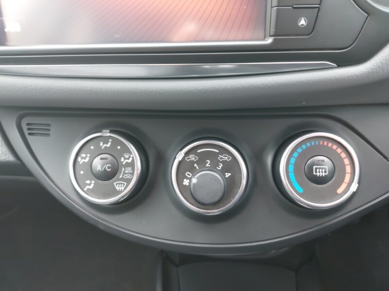 Used Toyota Yaris 2014 for sale - 77702353: Photo 14