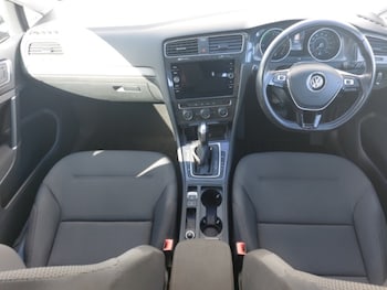Used Volkswagen Golf 2019 for sale - 78455658: Photo